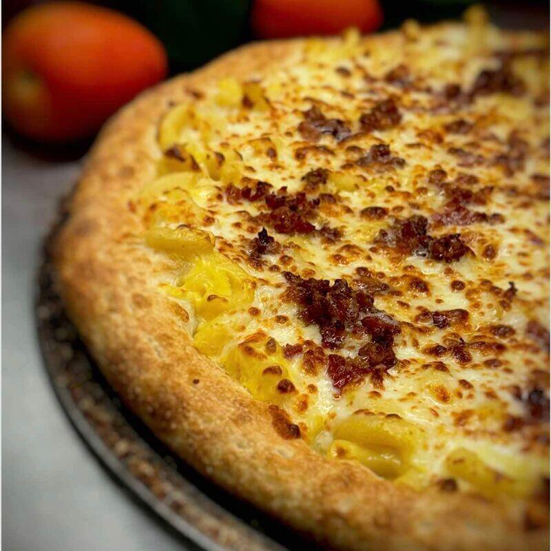 Mac N Cheese Pizza